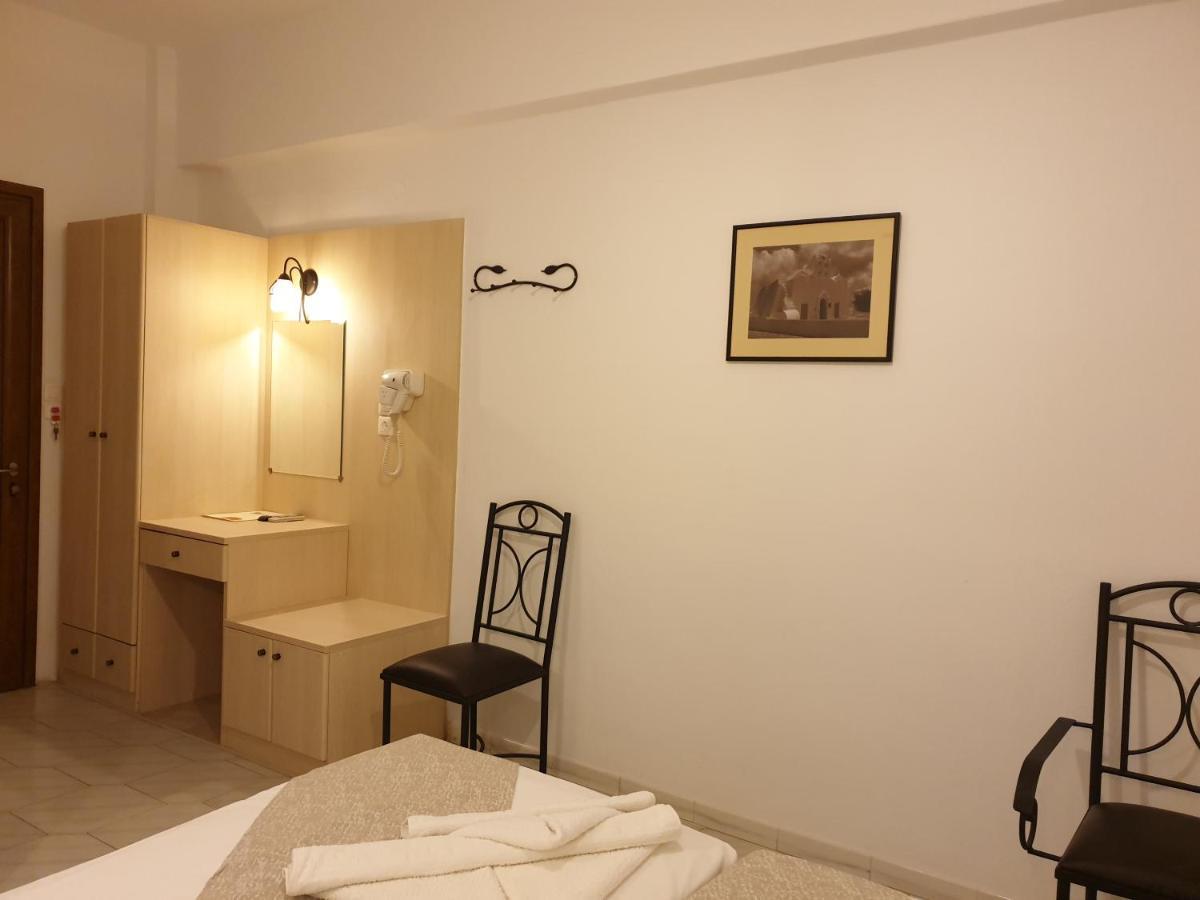 Sifnos Hotel Benaki Platis Gialos  Buitenkant foto