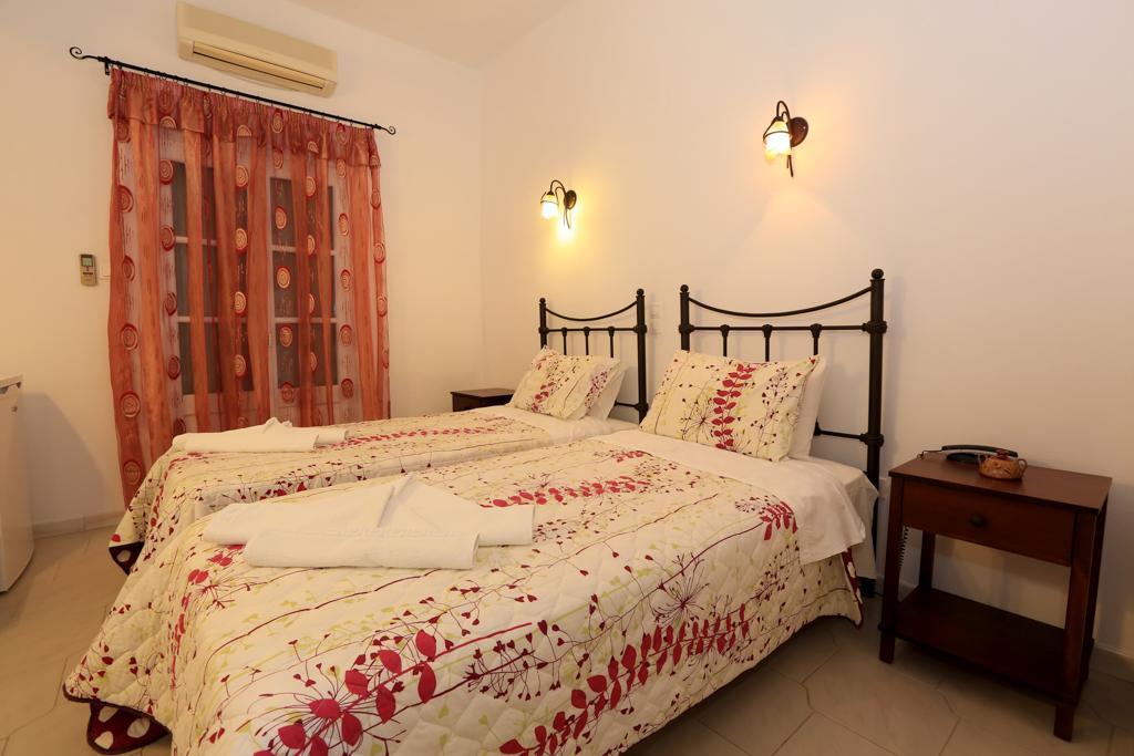 Sifnos Hotel Benaki Platis Gialos  Buitenkant foto